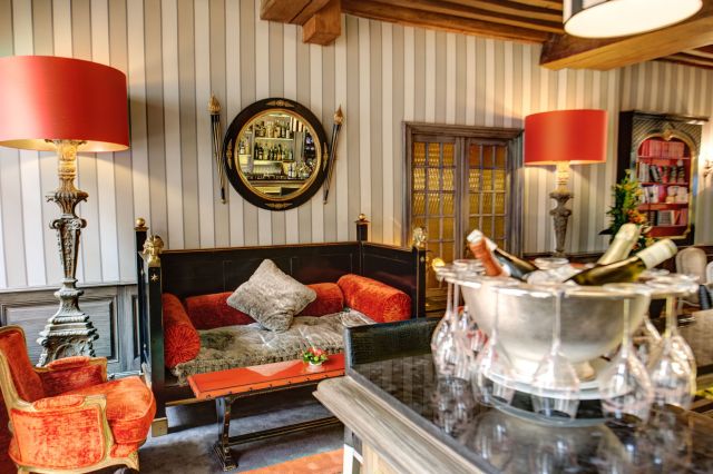 bar louis XIV hotel le cep