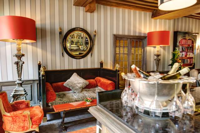 bar louis XIV hotel le cep