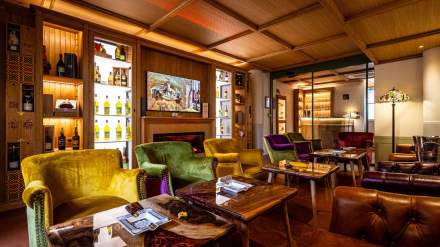 hôtel le Cep Beaune, bar et fumoir